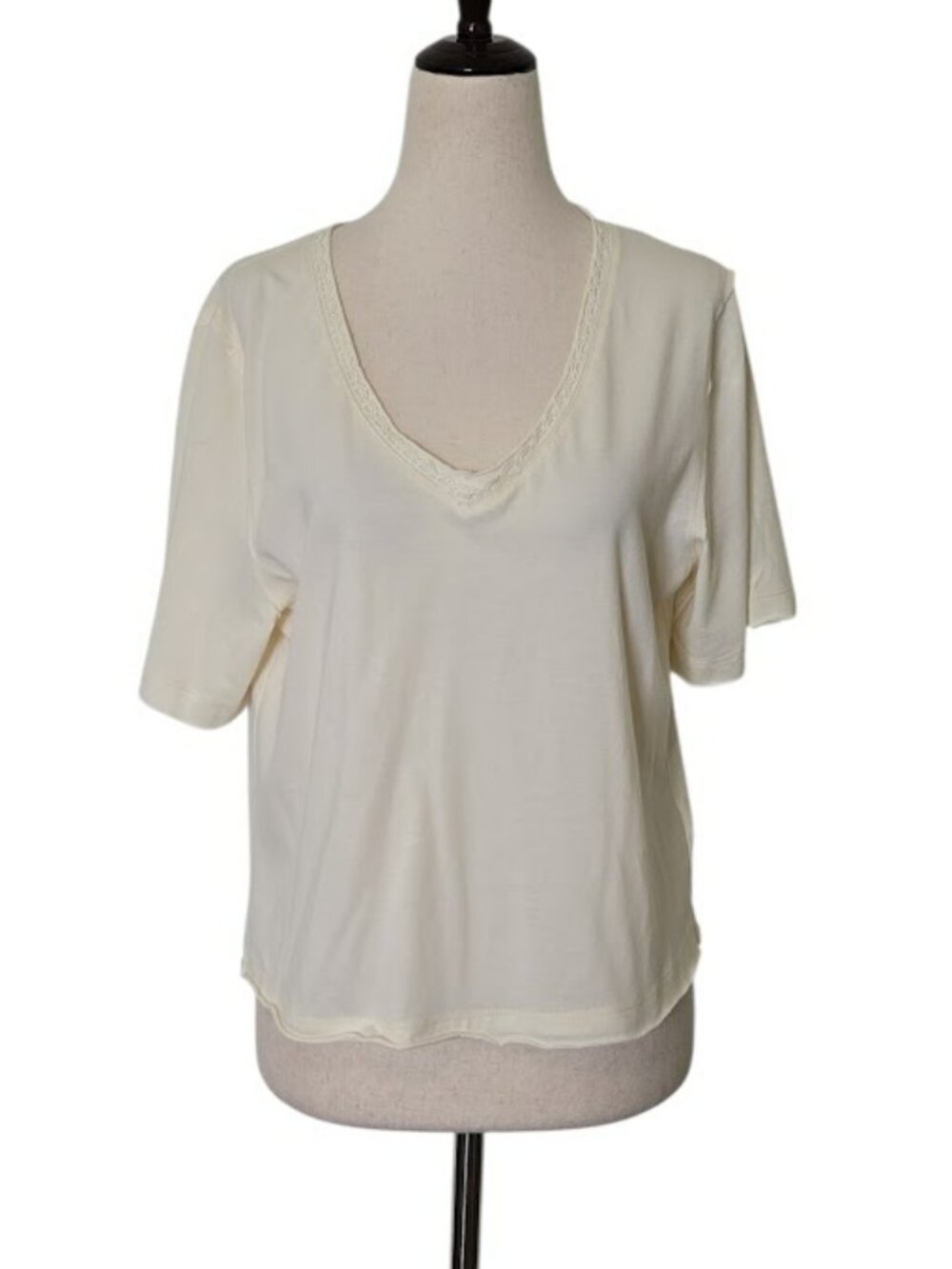 BP. Ivory Lace Trim V-Neck Short Sleeve Soft Knit Top Women's XS NWOT